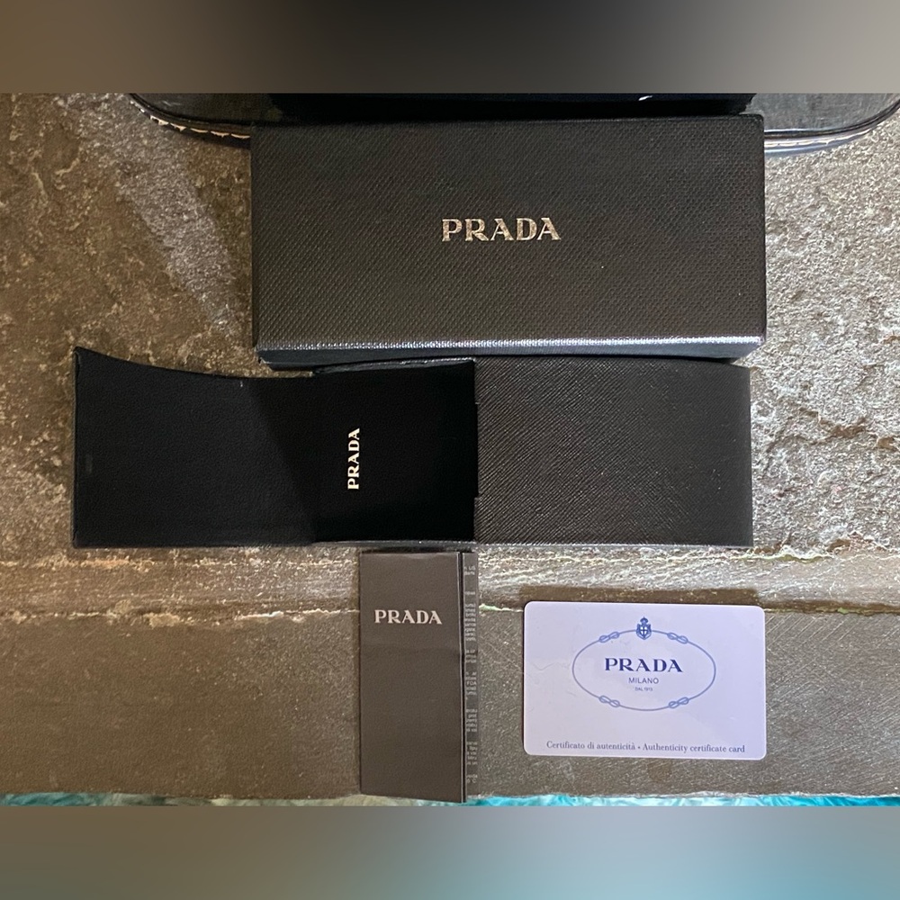 NWT Prada sunglasses,numbered,logo,case/accessories,registration card - Picture 9 of 14